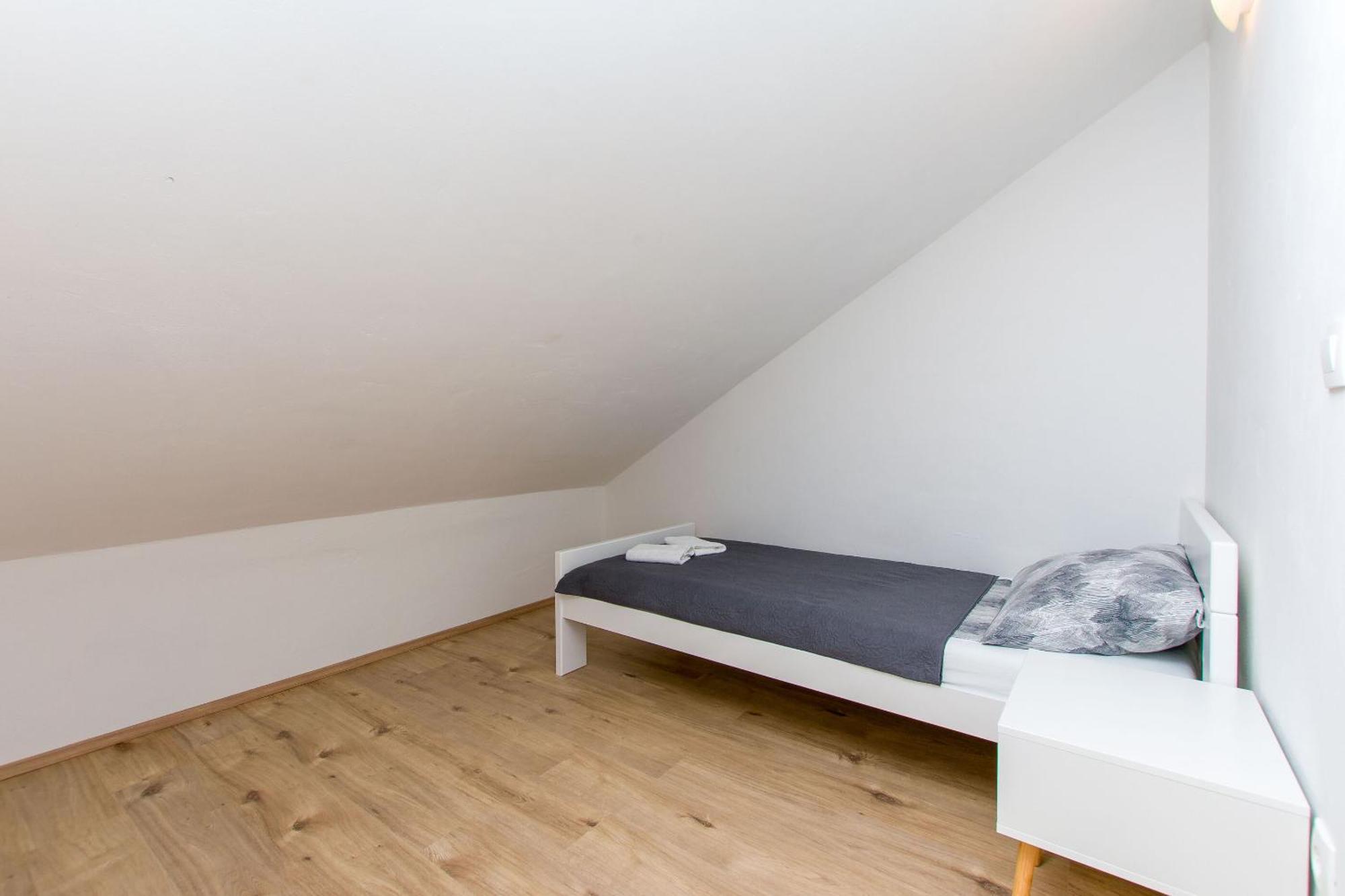 Apartment Petea Omiš Exteriör bild