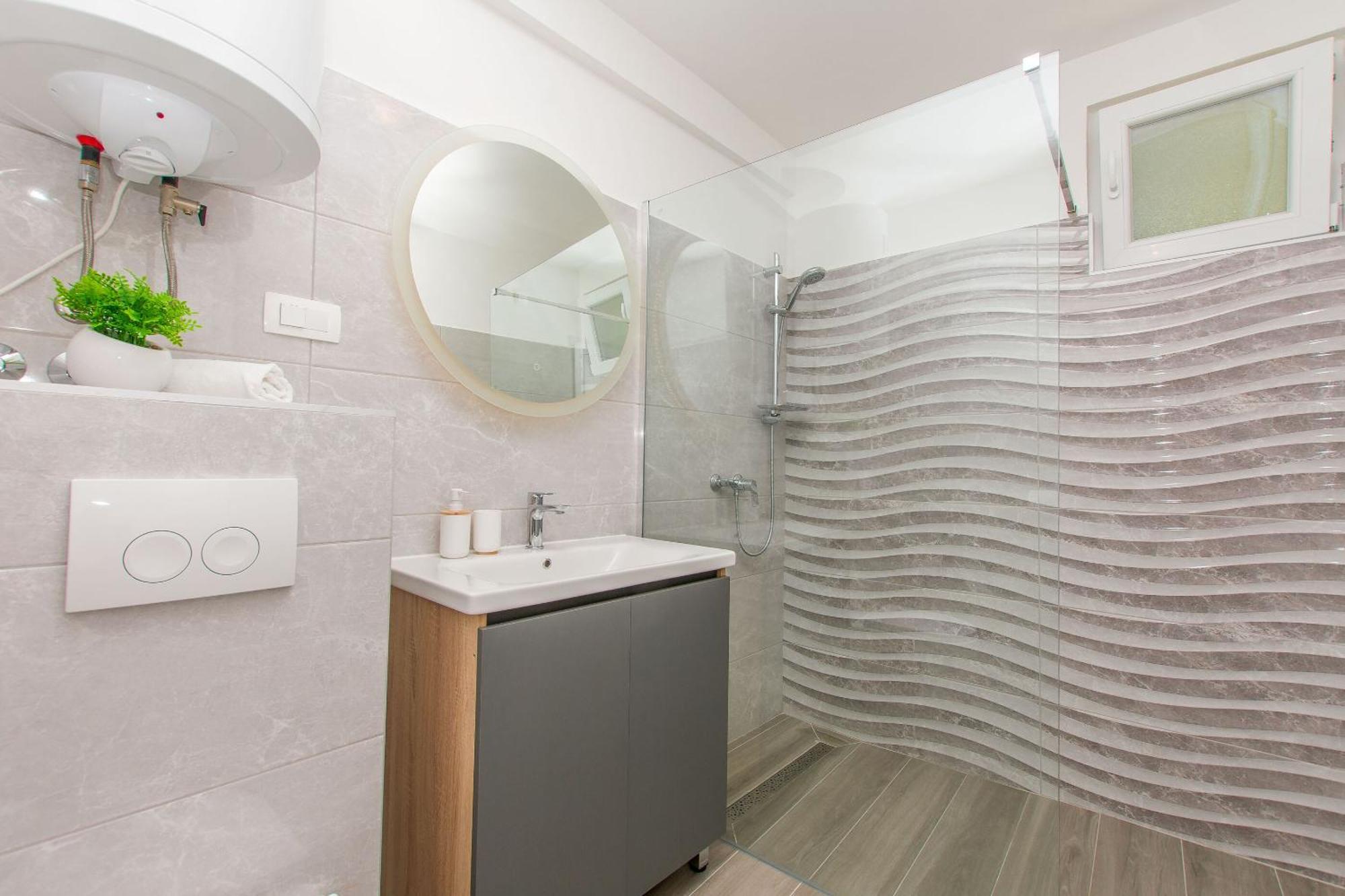 Apartment Petea Omiš Exteriör bild