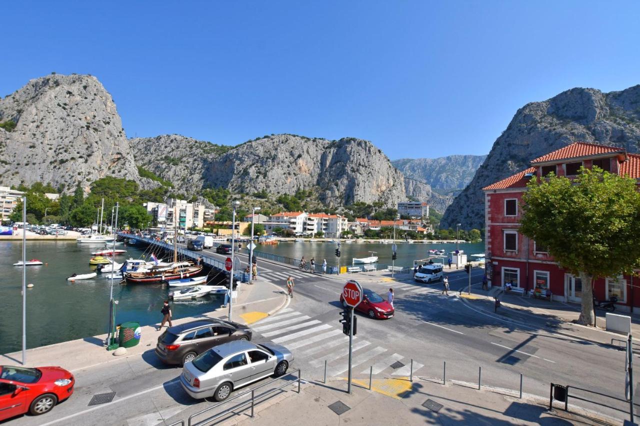 Apartment Petea Omiš Exteriör bild